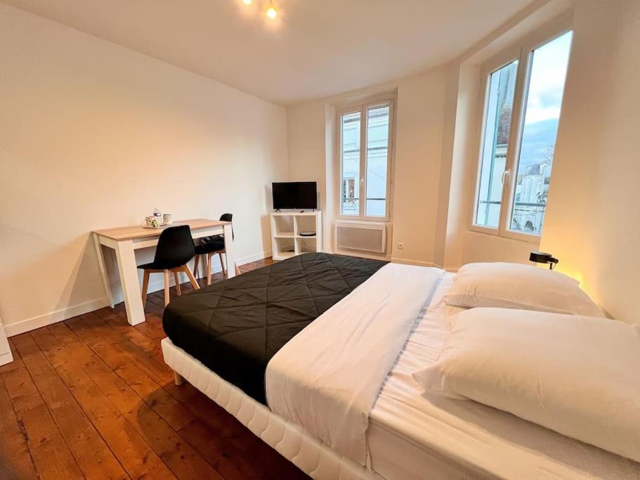 Appartement Maciet 2- Centre Ville Meaux-Gare-Disney Exteriér fotografie